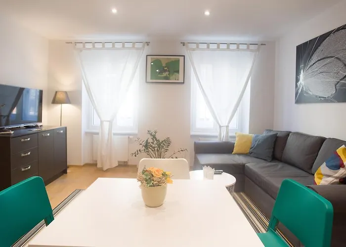 Apartments S&A